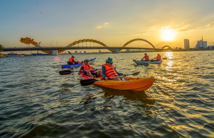 vietnam kayak, kayaking vietnam, must-visit vietnam kayak, river for kayak vietnam, han river, danang